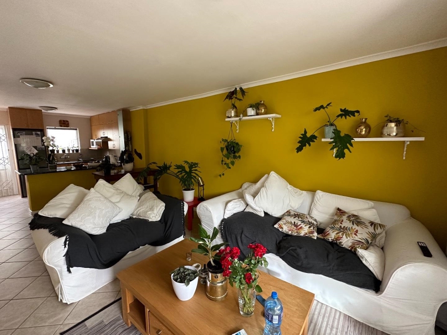 To Let 2 Bedroom Property for Rent in Big Bay Western Cape
